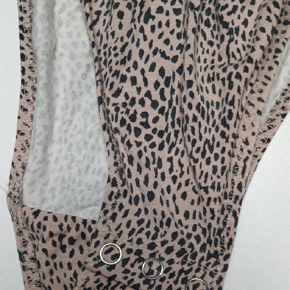 Alfani Leopard Print Bodysuit - Picture 5 of 8